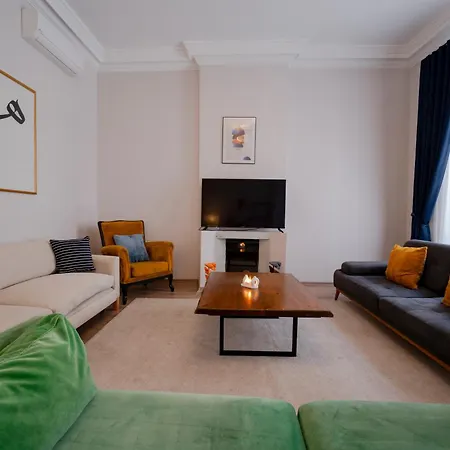 Spacious 3-bedroom 2-bathroom With Location *