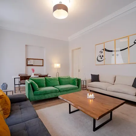Spacious 3-bedroom 2-bathroom With Location *