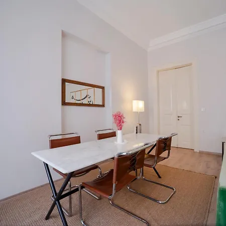 Spacious 3-bedroom 2-bathroom With Location *