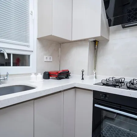 Spacious 3-bedroom 2-bathroom With Location Daire